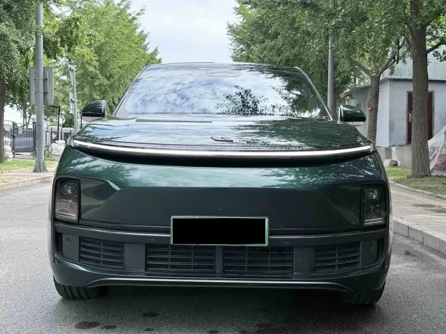 Li Auto L9 — Фото автомобиля 2