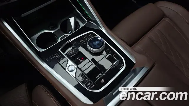 BMW X6 xDrive40i M Sport — Фото автомобиля 9