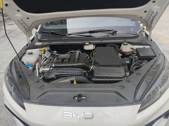 BYD Seal 06 — Фото автомобиля 16