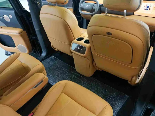 IM Motors LS8 — Фото автомобиля 15