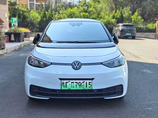 Volkswagen ID.3 — Фото автомобиля 2
