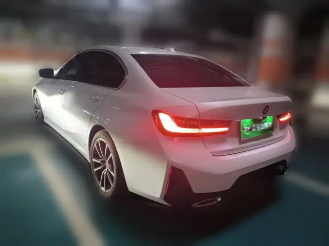 BMW 3 Series — Фото автомобиля 24