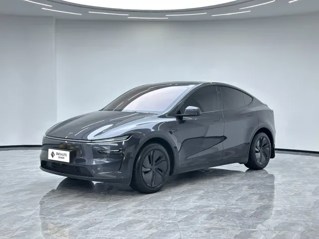 Фотография автомобиля — Tesla Model Y