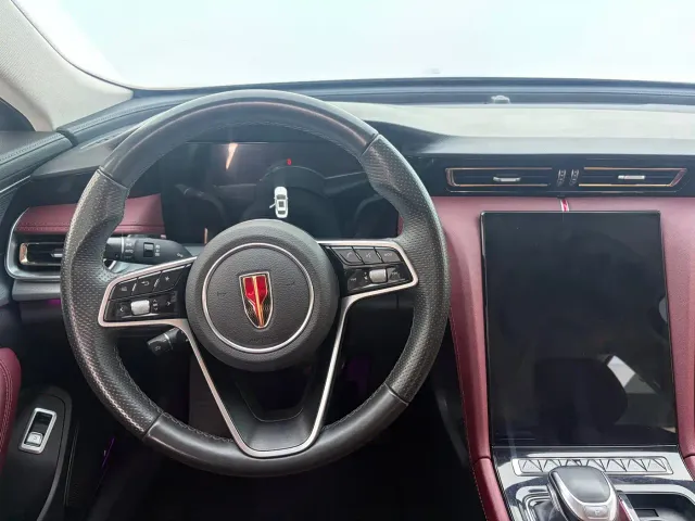 Hongqi H5 — Фото автомобиля 5