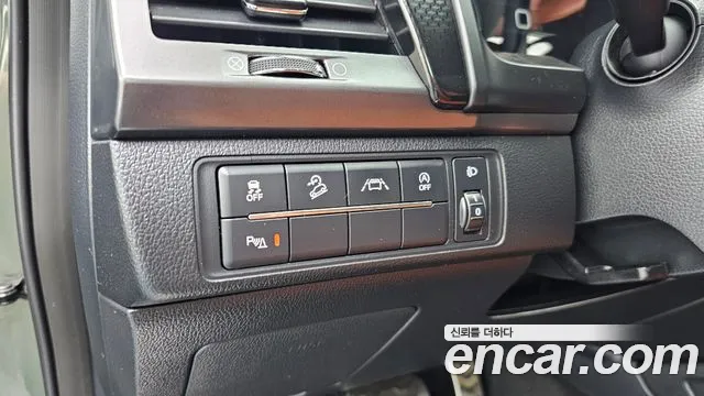 KG_Mobility_Ssangyong Rexton — Фото автомобиля 15