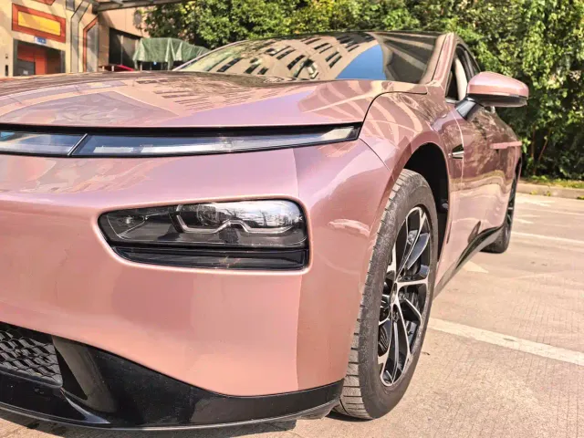 Xpeng P7 — Фото автомобиля 4