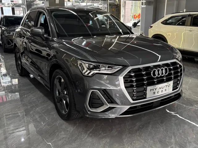 Фотография автомобиля — Audi Q3