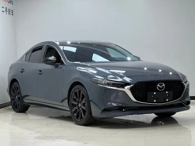 Mazda Axela — Фото автомобиля 3