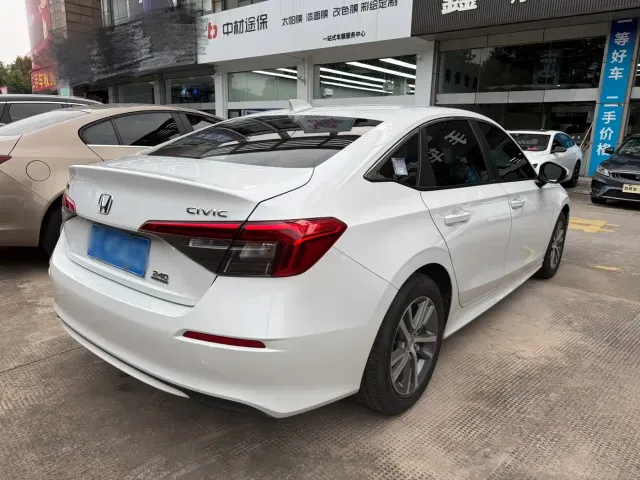 Honda Civic — Фото автомобиля 4