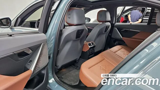 BMW i5 — Фото автомобиля 25