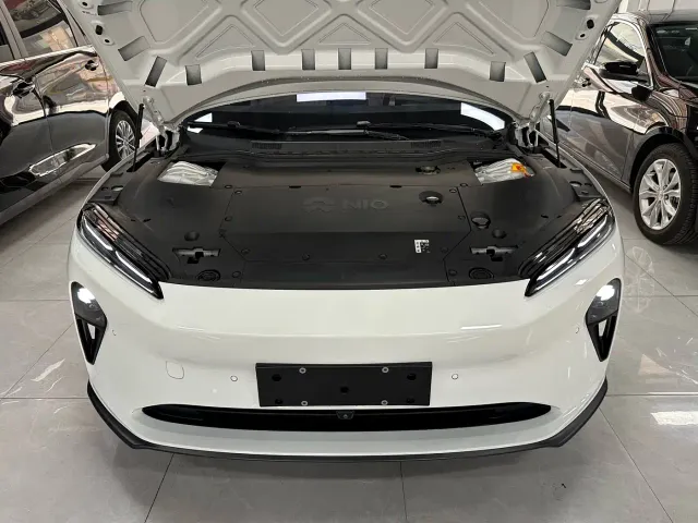 Nio ET5 Touring — Фото автомобиля 8