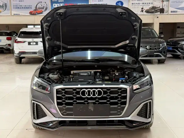 Audi Q2L — Фото автомобиля 7