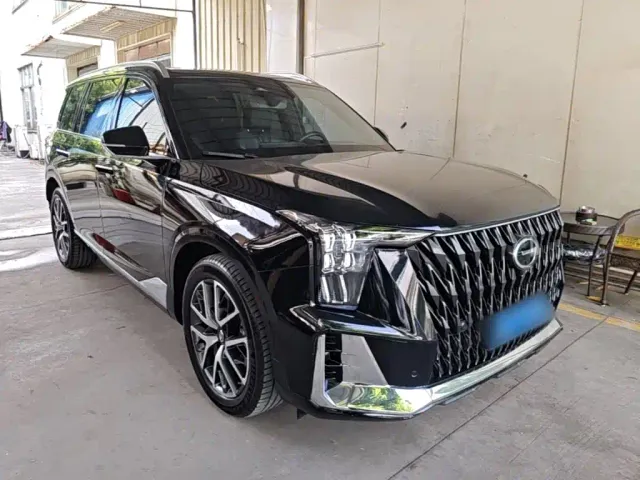 GAC Trumpchi GS8 — Фото автомобиля 3