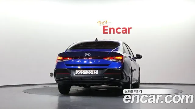 Hyundai Avante CN7 — Фото автомобиля 4