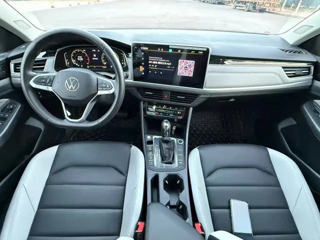 Volkswagen Bora — Фото автомобиля 8