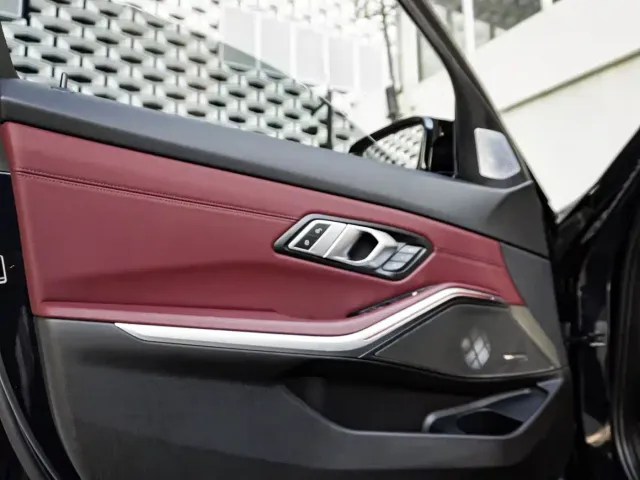 BMW 3 Series — Фото автомобиля 12
