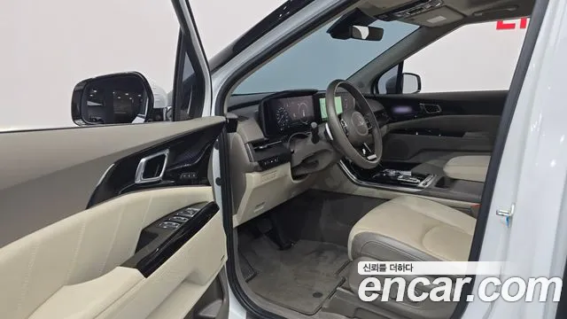Kia Carnival — Фото автомобиля 15