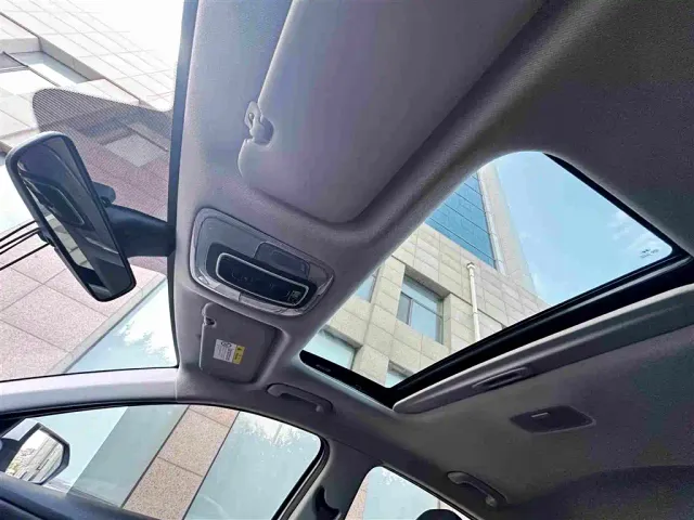 Hyundai Elantra — Фото автомобиля 8