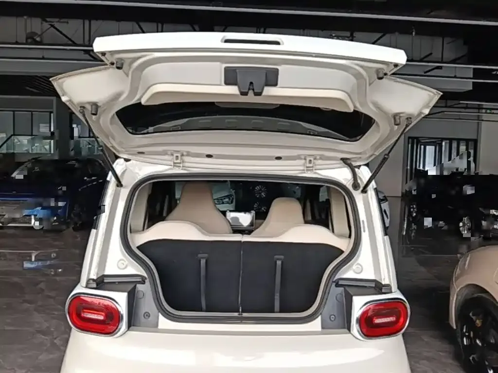 Wuling Motors Hongguang MINIEV 2024 3rd Gen 215km Advanced — Фото автомобиля 18