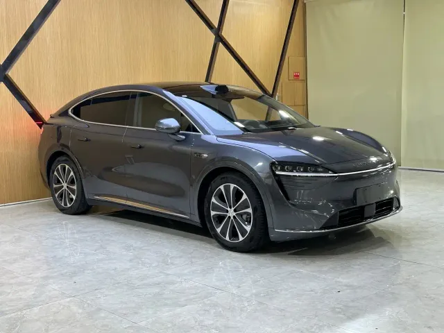 Luxeed R7 — Фото автомобиля 3