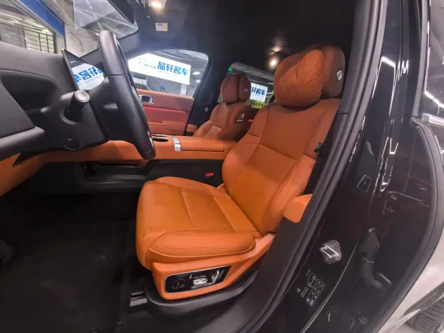 Li Auto L7 — Фото автомобиля 7