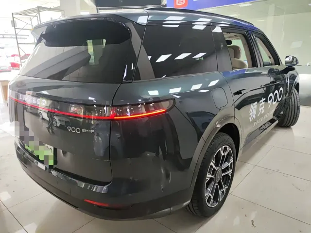 Lynk & Co 900 — Фото автомобиля 6