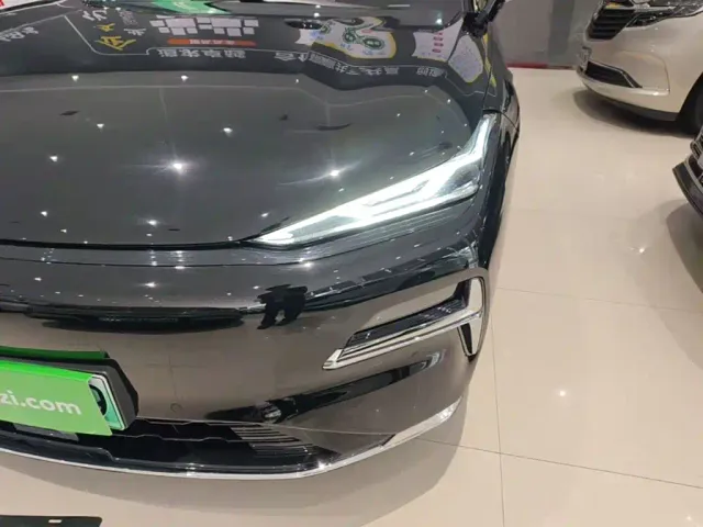 Geely Galaxy Xingyao 8 — Фото автомобиля 23