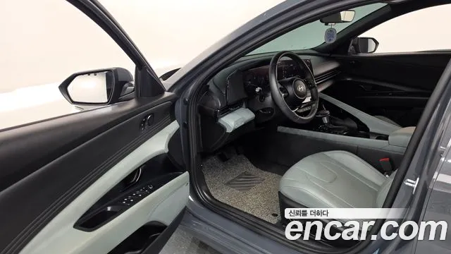 Hyundai Avante CN7 — Фото автомобиля 10