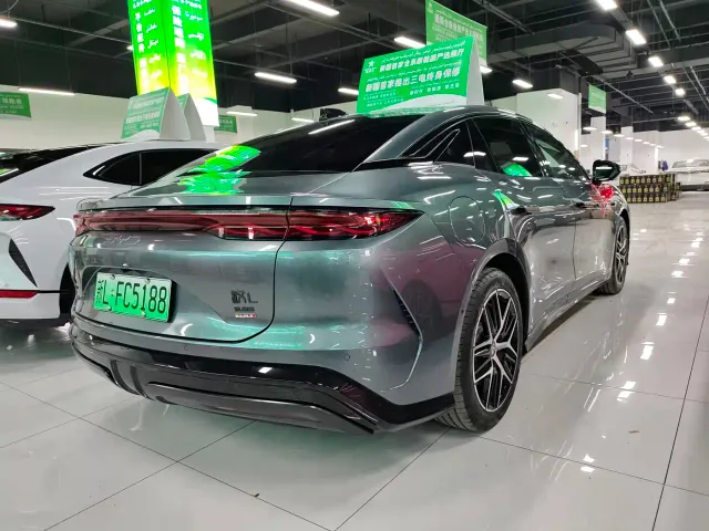 BYD Han L — Фото автомобиля 9
