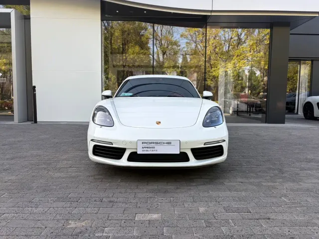 Porsche 718 — Фото автомобиля 3
