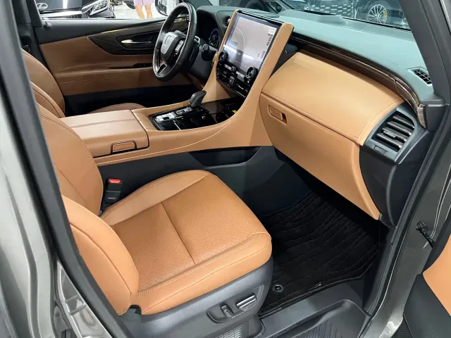 Toyota Vellfire — Фото автомобиля 26