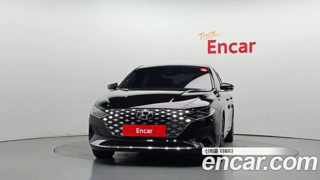 Hyundai Grandeur New — Фото автомобиля 3