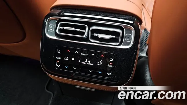 Mercedes-Benz S-Class — Фото автомобиля 27