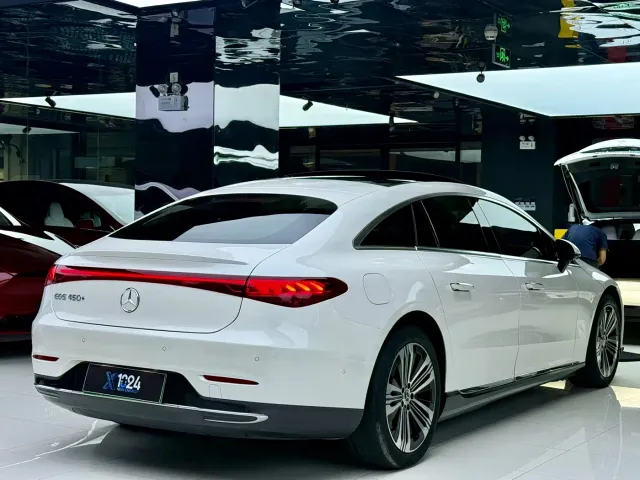 Mercedes-Benz EQS — Фото автомобиля 14