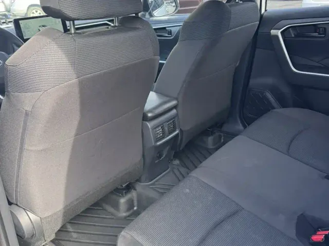 Toyota RAV4 — Фото автомобиля 19