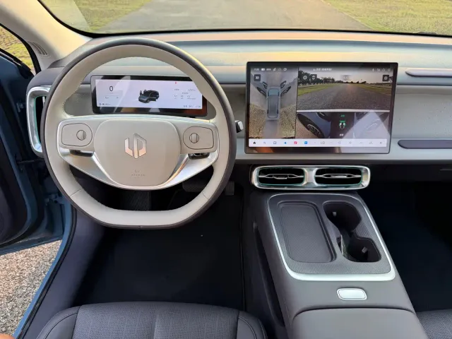 Leapmotor B01 — Фото автомобиля 20