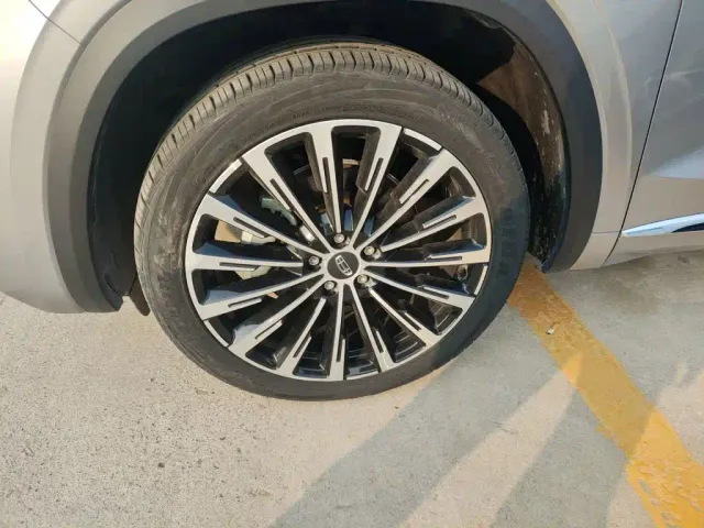 Geely Xingyue L — Фото автомобиля 24
