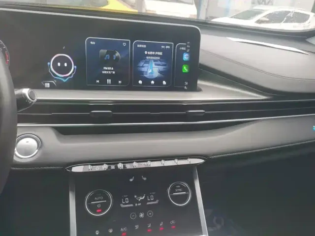 Chery Tiggo 8 — Фото автомобиля 12