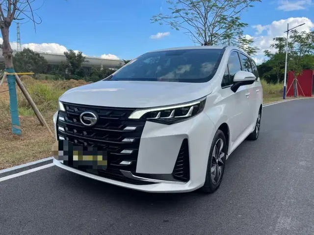 Фотография автомобиля — GAC Trumpchi M6