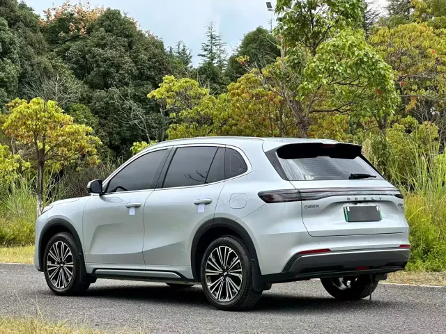 Geely Galaxy Starship 7 EM-i — Фото автомобиля 6