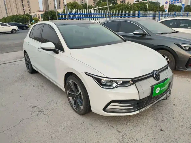 Volkswagen Golf — Фото автомобиля 3