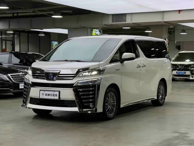 Фотография автомобиля — Toyota Vellfire