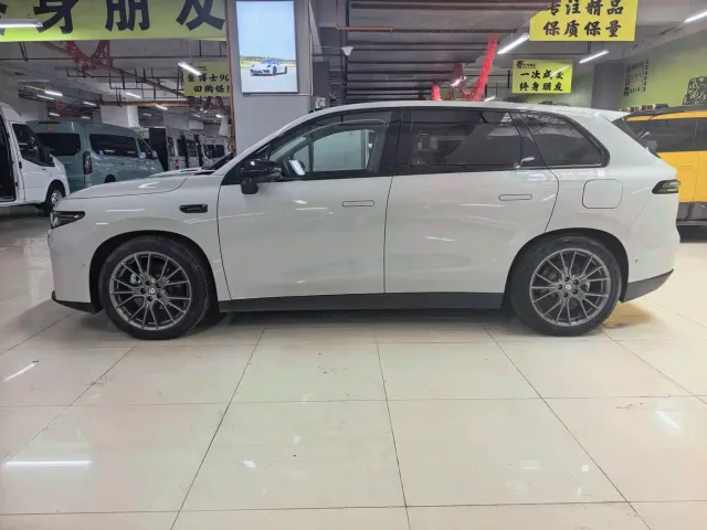 Leapmotor C10 — Фото автомобиля 3