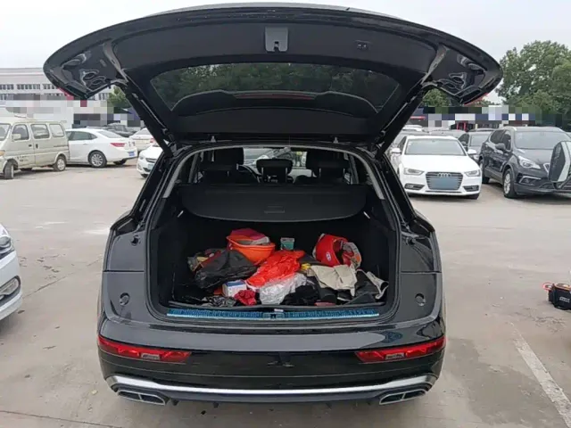 Audi Q5L — Фото автомобиля 18