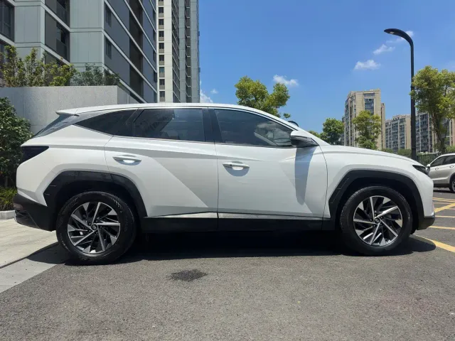Hyundai Tucson — Фото автомобиля 4