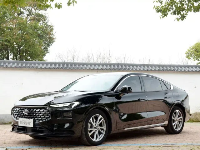 Фотография автомобиля — Ford Mondeo