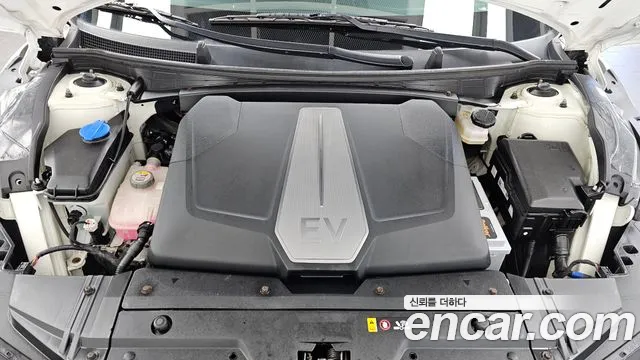 Kia EV6 — Фото автомобиля 6