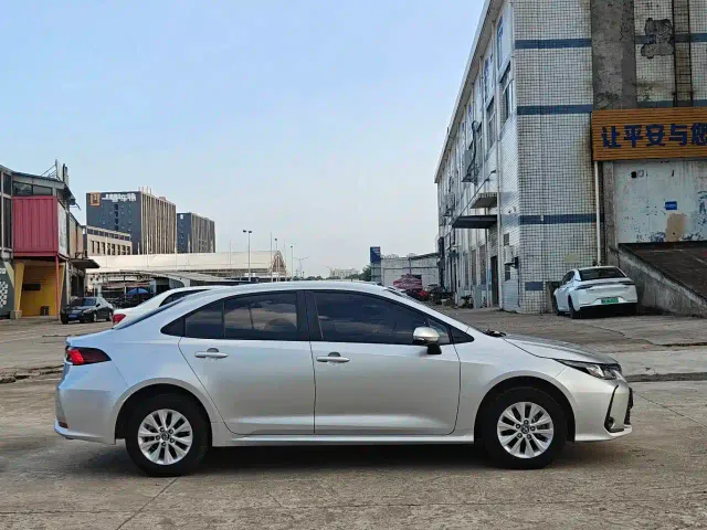 Toyota Corolla — Фото автомобиля 8