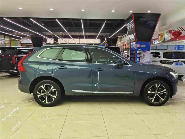 Volvo XC60 — Фото автомобиля 17