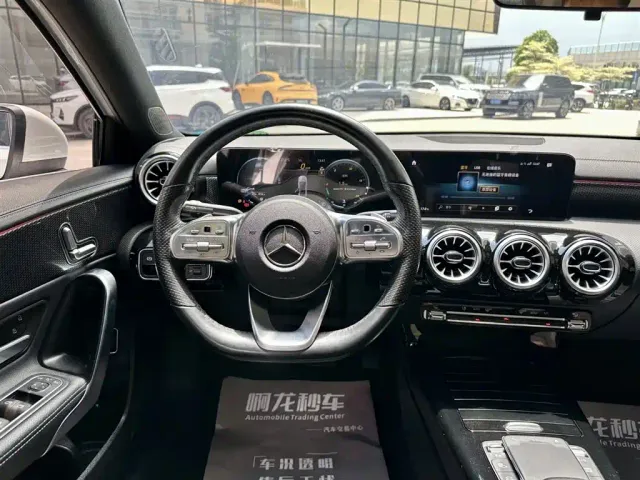 Mercedes-Benz A-Class — Фото автомобиля 8